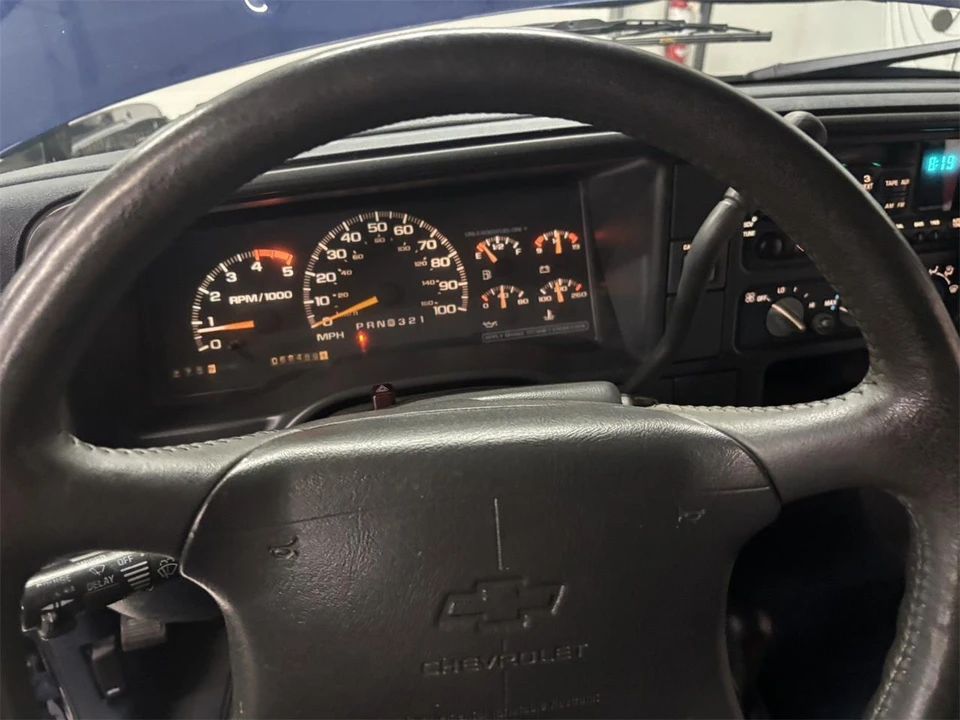 1995 Chevrolet Silverado - Image 24 of 24