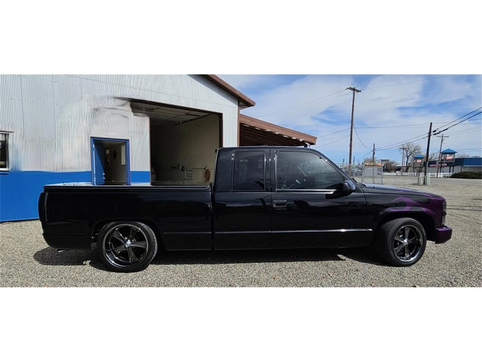 1995 Chevrolet Silverado - Image 6 of 31