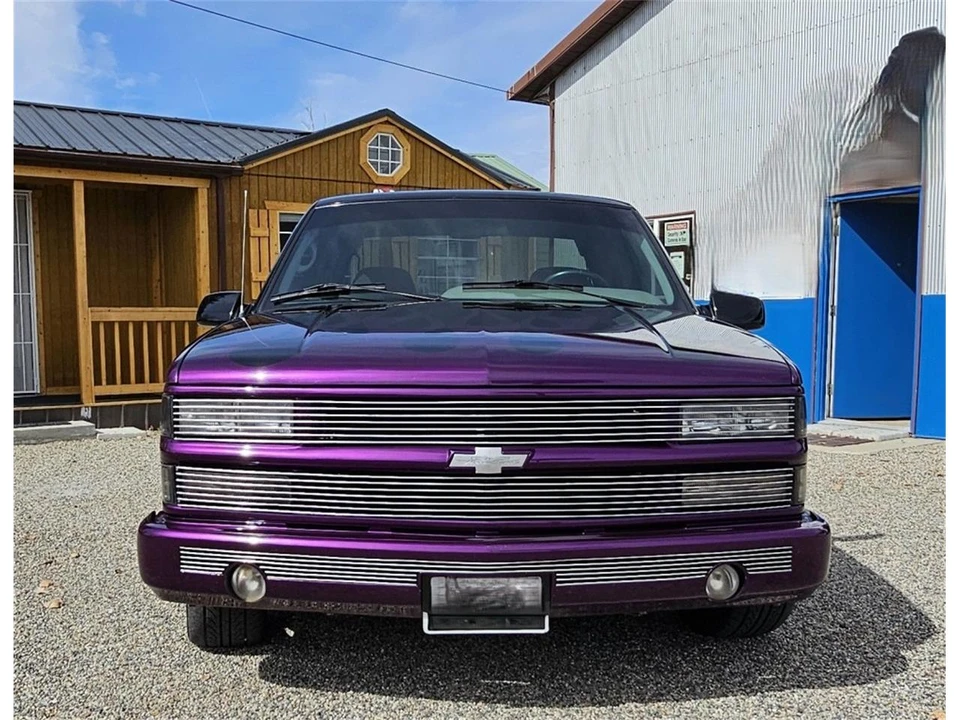 1995 Chevrolet Silverado - Image 8 of 31