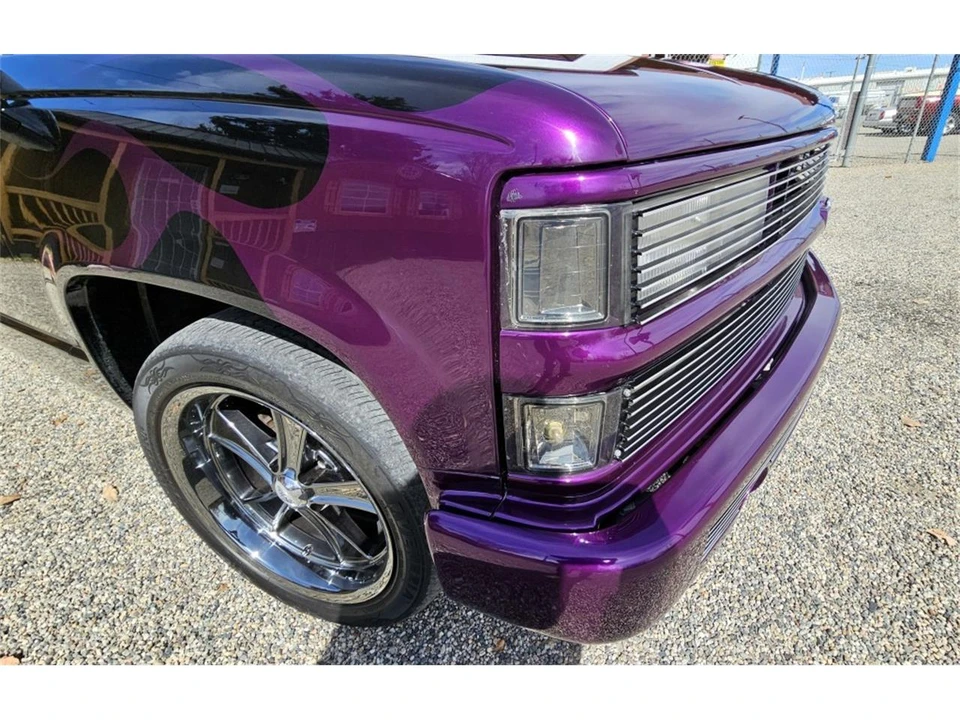 1995 Chevrolet Silverado - Image 9 of 31