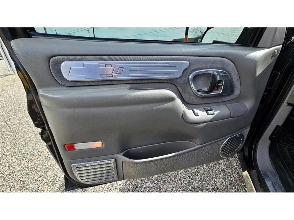 1995 Chevrolet Silverado - Image 16 of 31