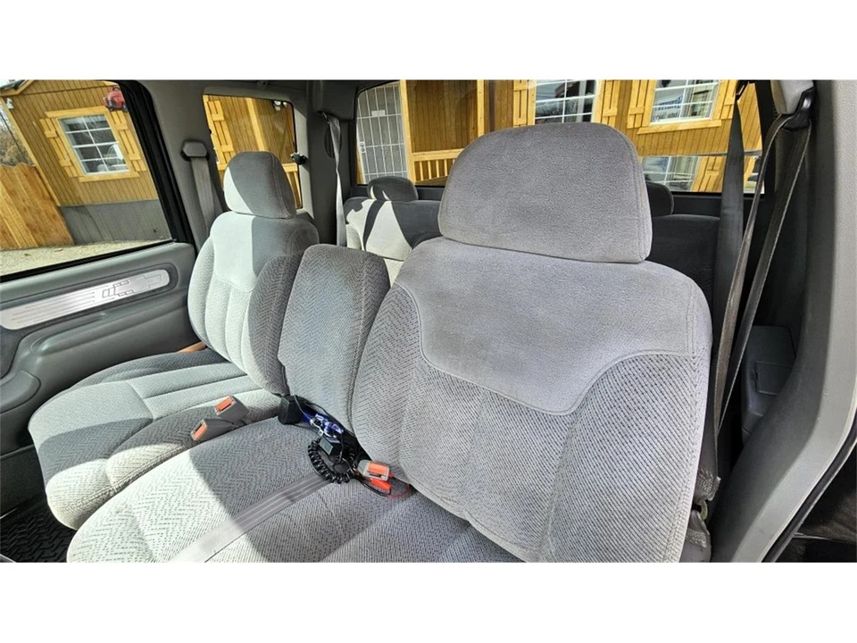 1995 Chevrolet Silverado - Image 18 of 31