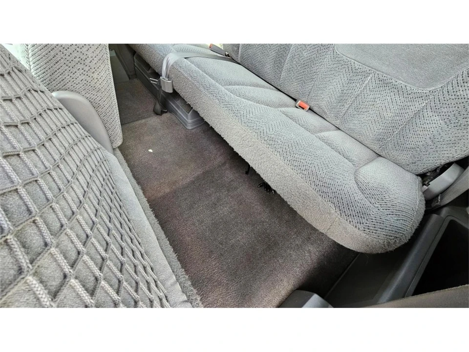 1995 Chevrolet Silverado - Image 27 of 31