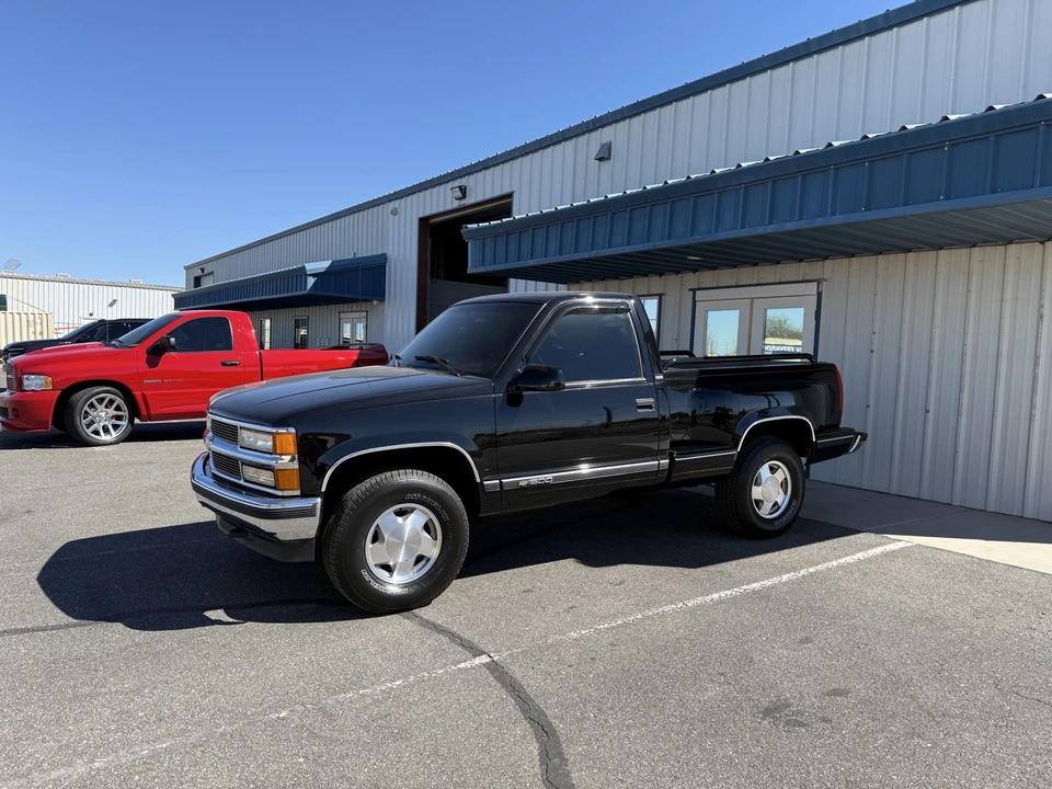 1995 Chevrolet C/K 4th Gen - Image 2 of 12