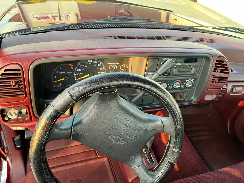 1995 Chevrolet Silverado 1st Gen - Image 18 of 21