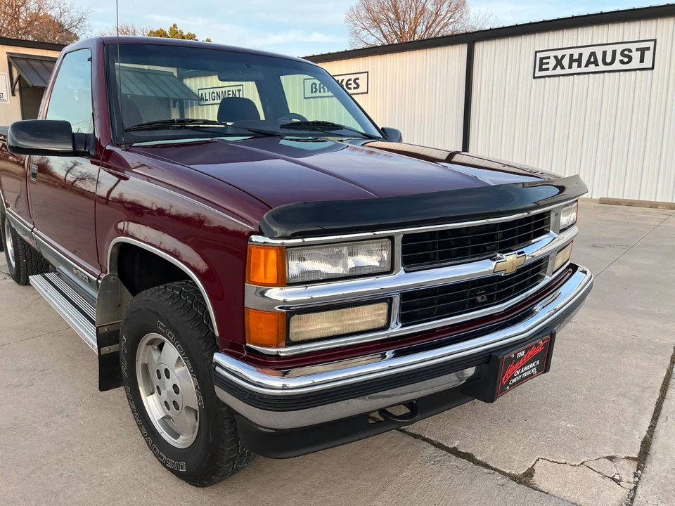 1995 Chevrolet Silverado 1st Gen - Image 2 of 21