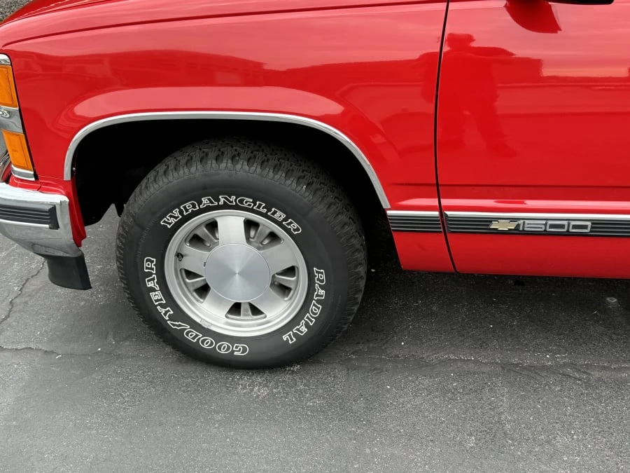 1995 Chevrolet C/K 4th Gen - Image 5 of 12