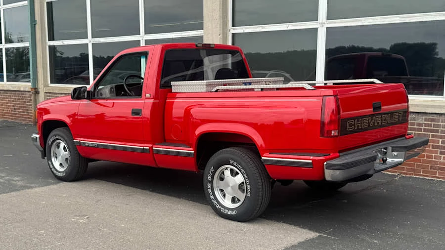 1995 Chevrolet Silverado - Image 3 of 9