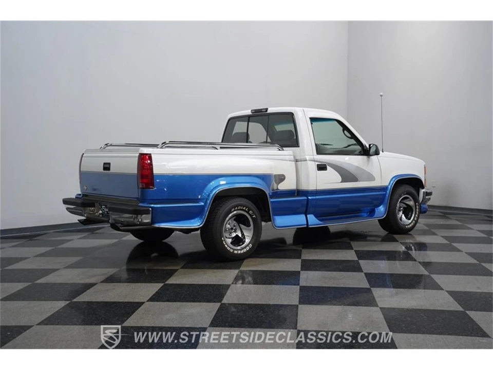 1995 Chevrolet Silverado - Image 11 of 31