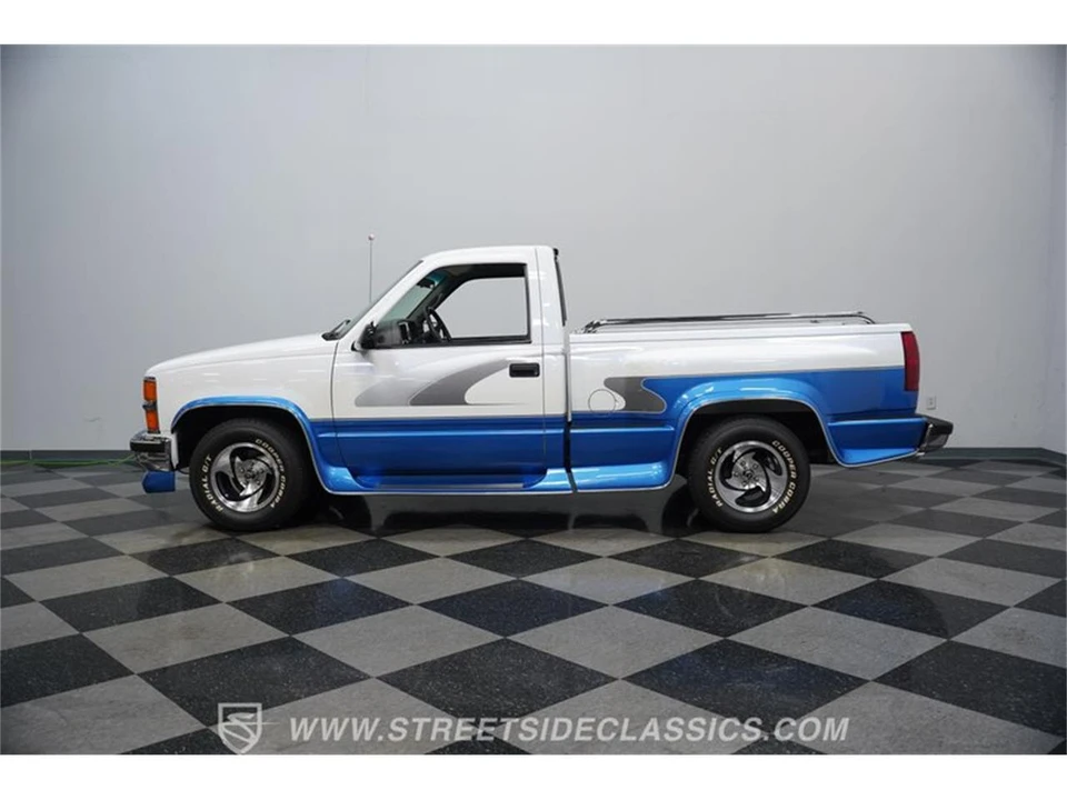 1995 Chevrolet Silverado - Image 6 of 31