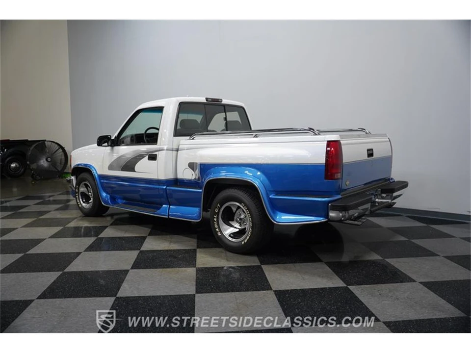 1995 Chevrolet Silverado - Image 8 of 31