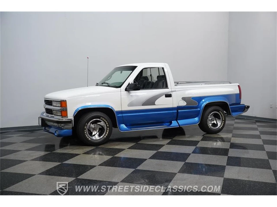 1995 Chevrolet Silverado - Image 5 of 31