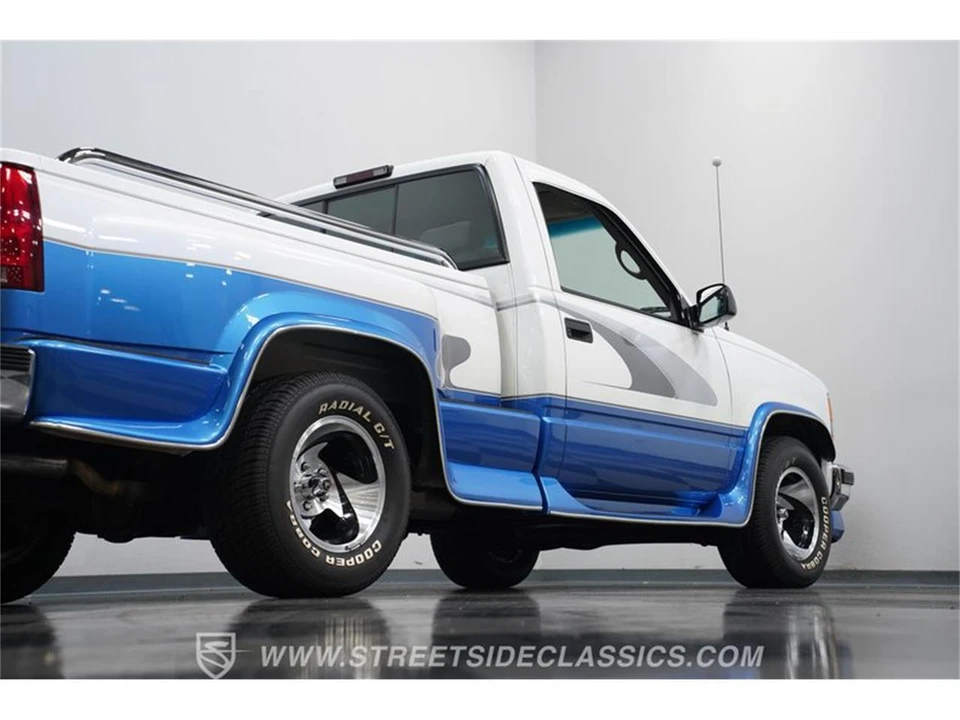 1995 Chevrolet Silverado - Image 26 of 31