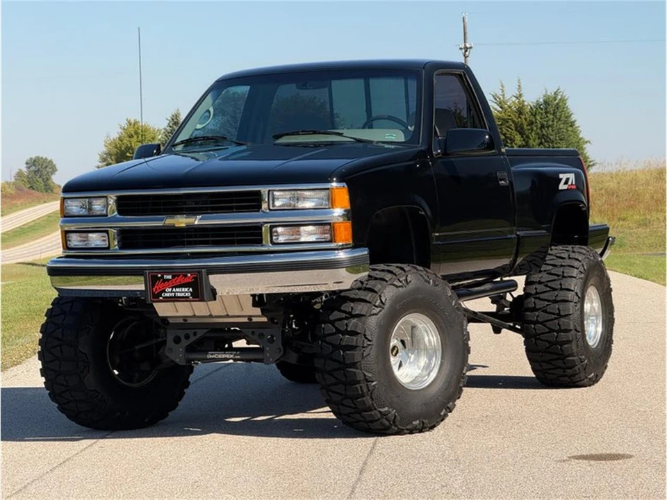 1995 Chevrolet Silverado - Image 13 of 31