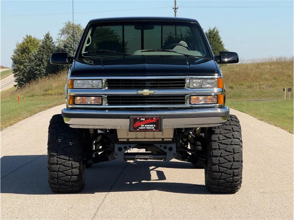 1995 Chevrolet Silverado - Image 9 of 31
