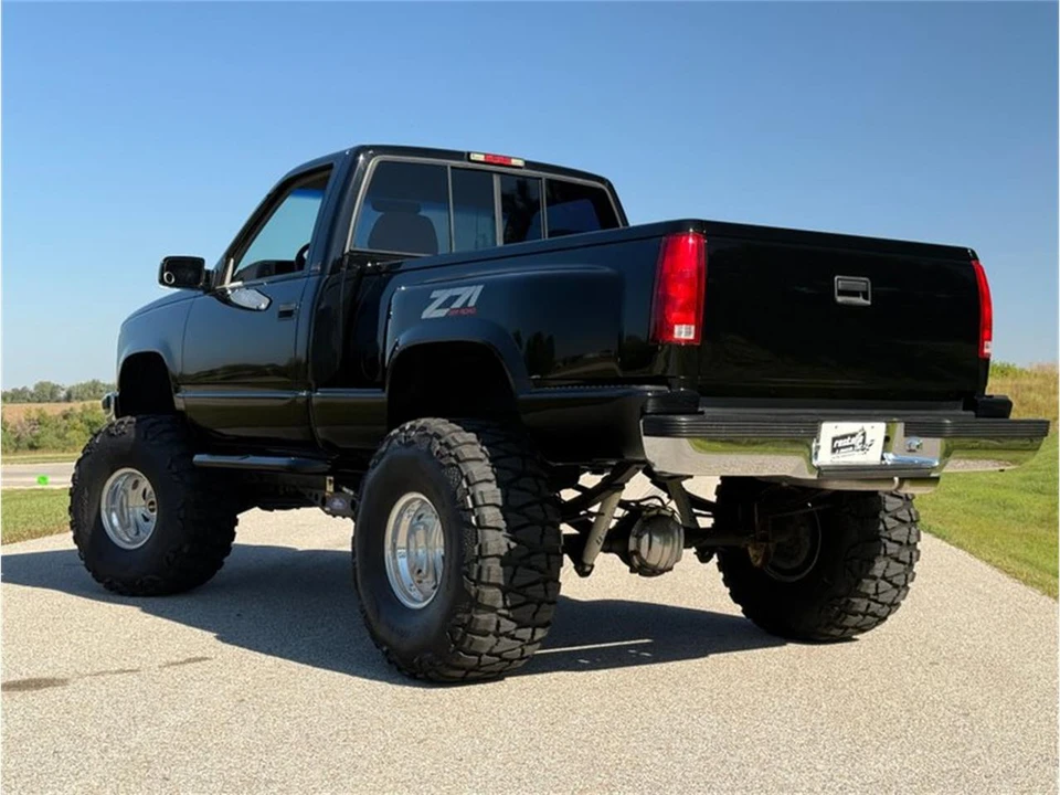 1995 Chevrolet Silverado - Image 14 of 31