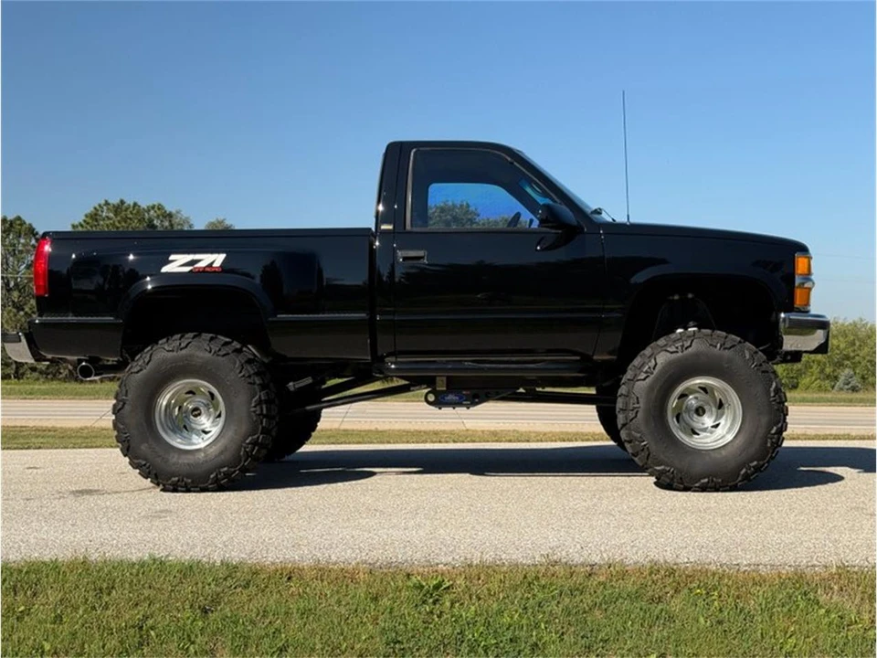 1995 Chevrolet Silverado - Image 22 of 31