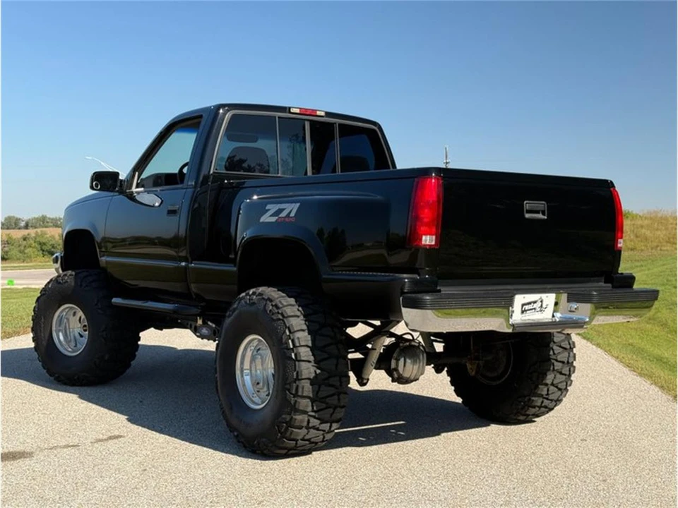 1995 Chevrolet Silverado - Image 15 of 31