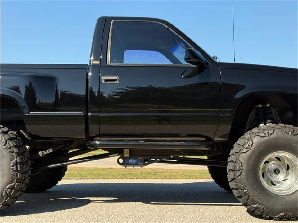 1995 Chevrolet Silverado - Image 20 of 31