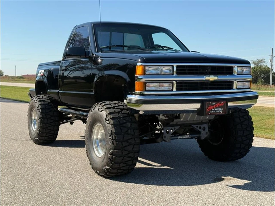 1995 Chevrolet Silverado - Image 8 of 31