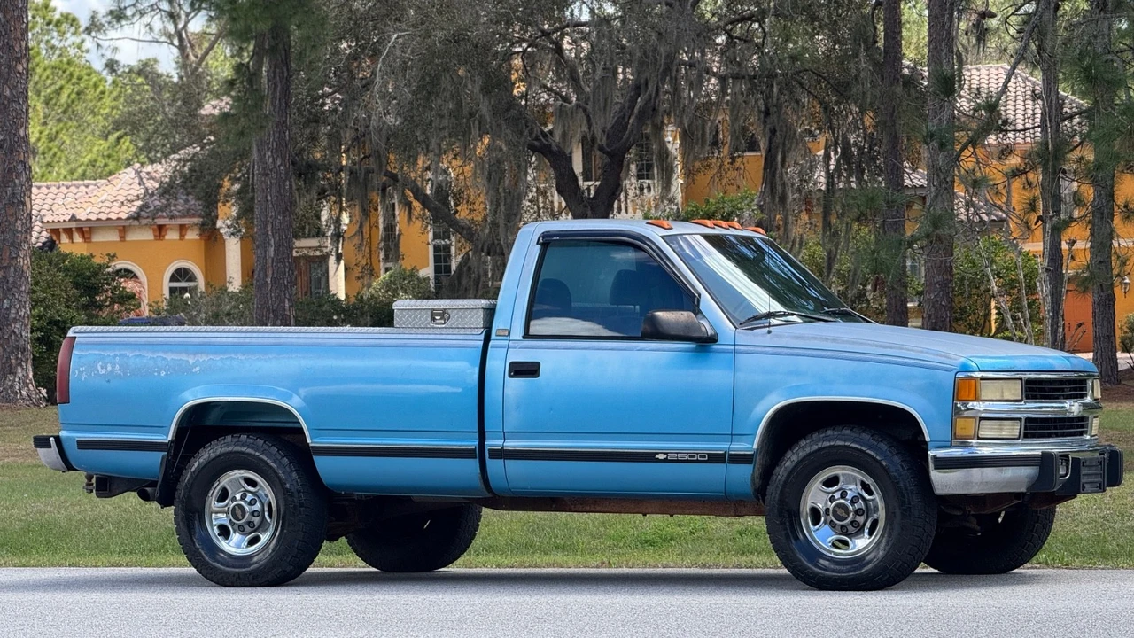 1995 Chevrolet Silverado 1st Gen - Image 4 of 21