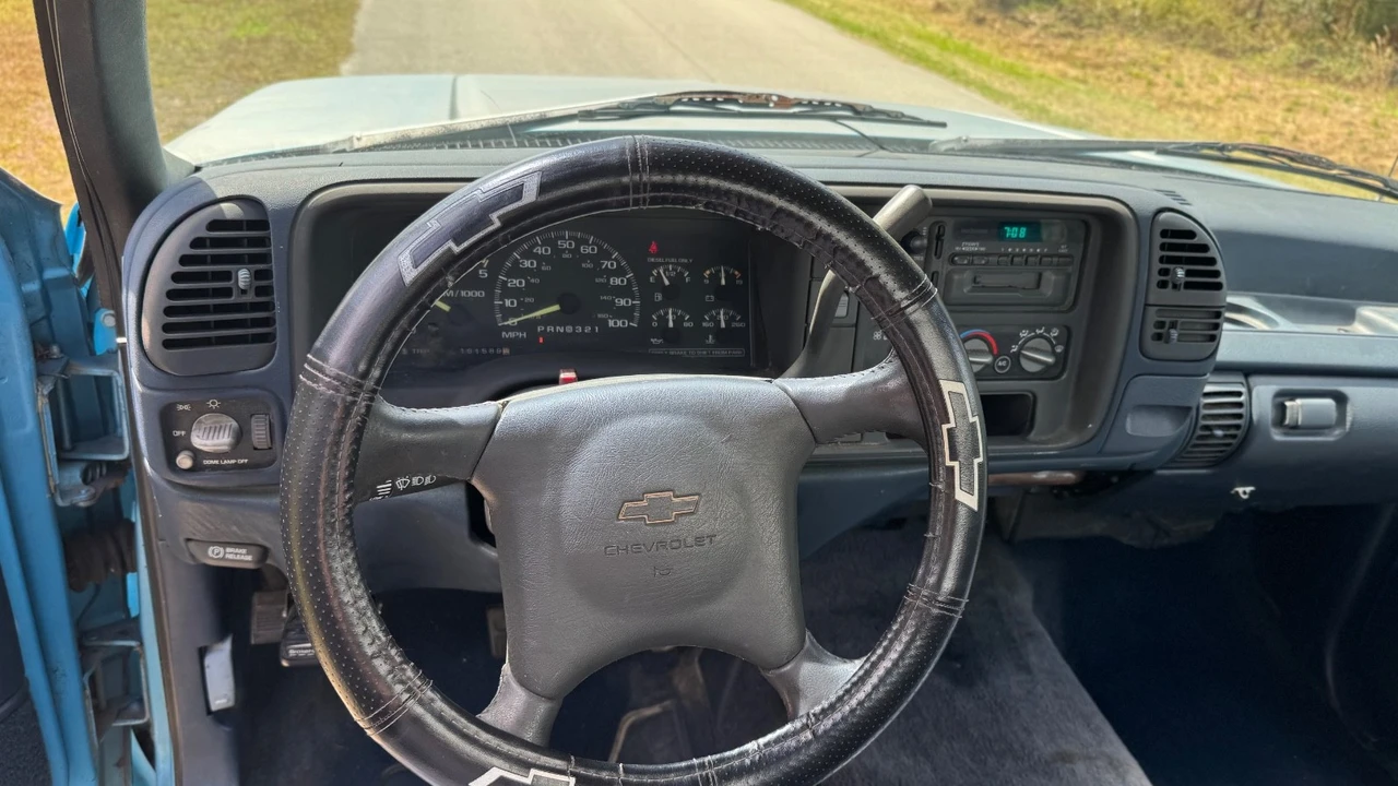 1995 Chevrolet Silverado 1st Gen - Image 11 of 21