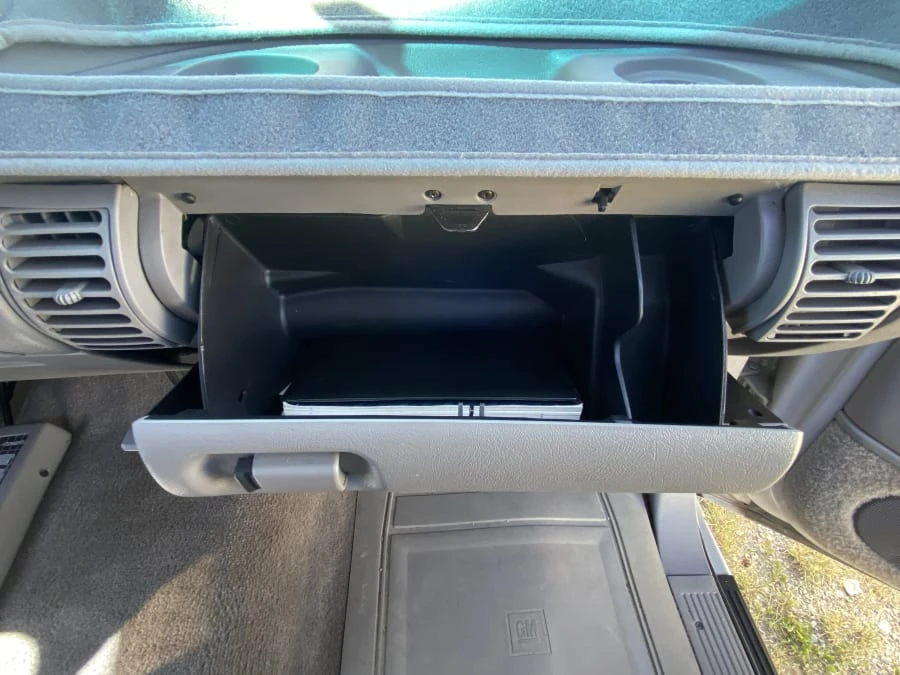 1995 Chevrolet C/K 4th Gen - Image 24 of 30