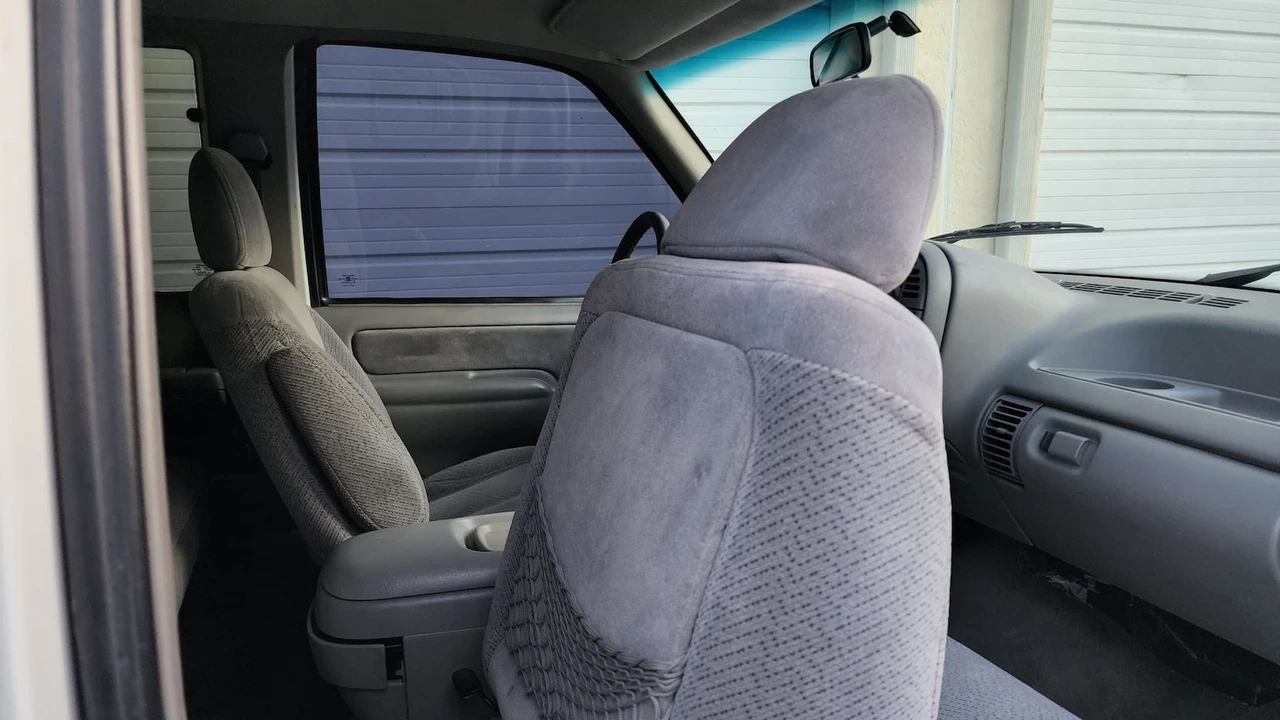 1995 Chevrolet C/K 4th Gen - Image 6 of 29