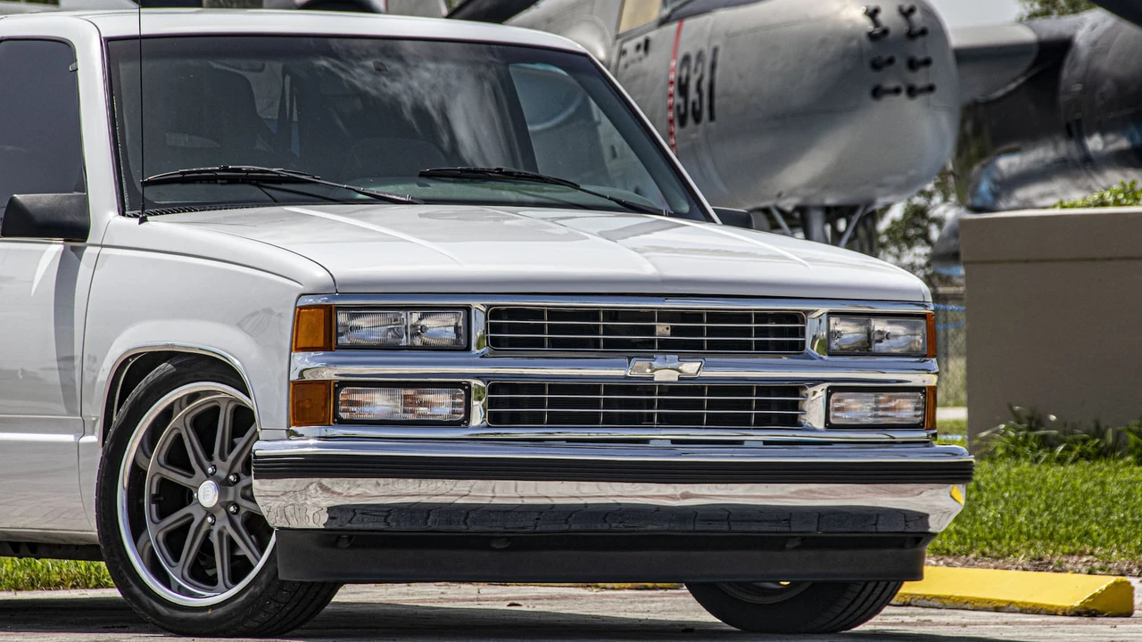 1995 Chevrolet C/K 4th Gen - Image 24 of 29
