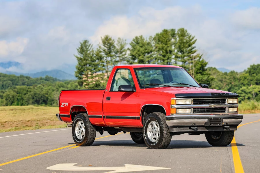1995 Chevrolet Silverado - Image 6 of 31