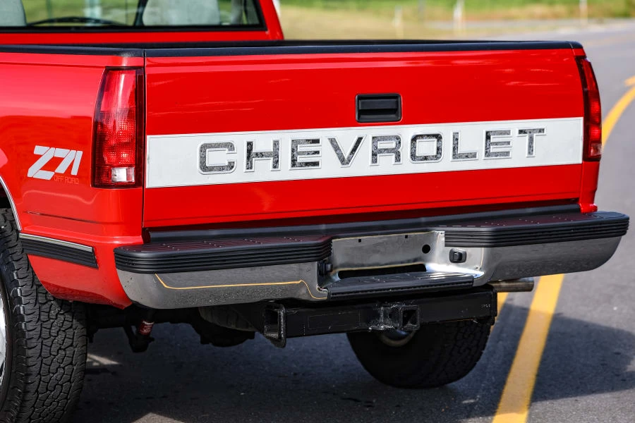 1995 Chevrolet Silverado - Image 12 of 31