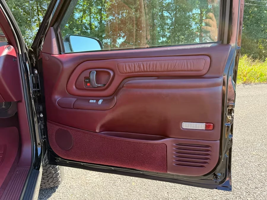 1995 Chevrolet Silverado - Image 31 of 31