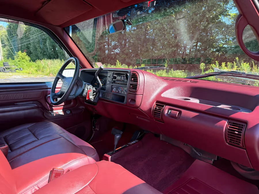 1995 Chevrolet Silverado - Image 29 of 31