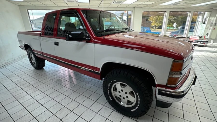 1995 Chevrolet Silverado - Image 6 of 23
