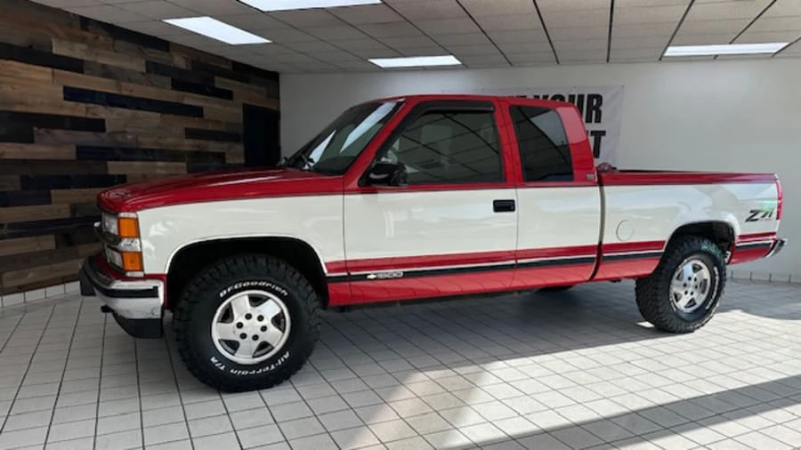 1995 Chevrolet Silverado - Image 14 of 23