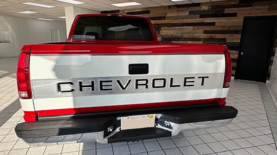1995 Chevrolet Silverado - Image 5 of 23
