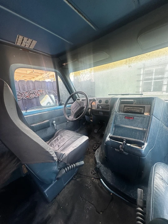 1995 Chevrolet G-Series Van - Image 4 of 5