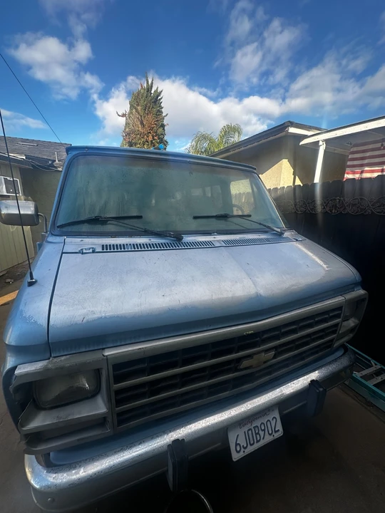 1995 Chevrolet G-Series Van - Image 2 of 5