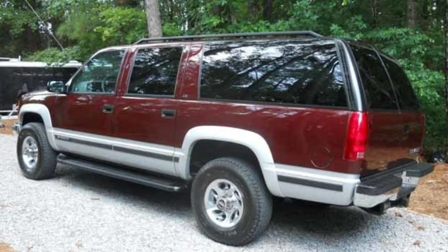 1995 Chevrolet Suburban 8th Gen - Image 3 of 9