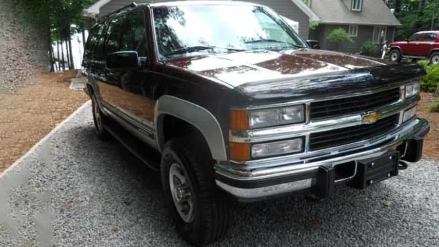 1995 Chevrolet Suburban 8th Gen - Image 8 of 9
