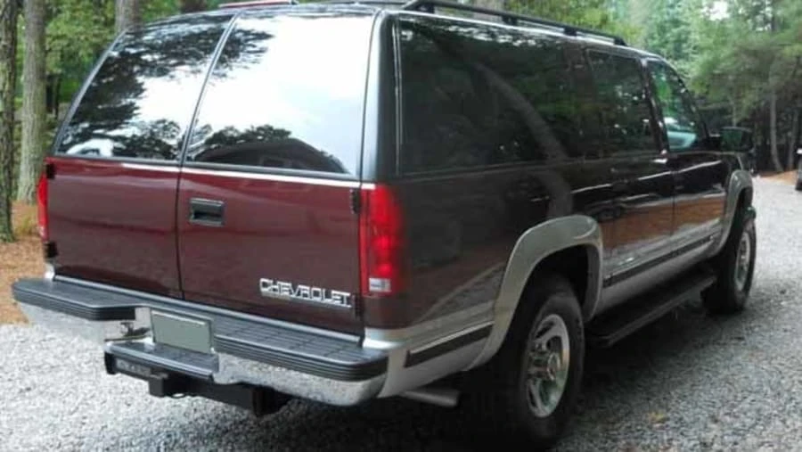 1995 Chevrolet Suburban 8th Gen - Image 9 of 9