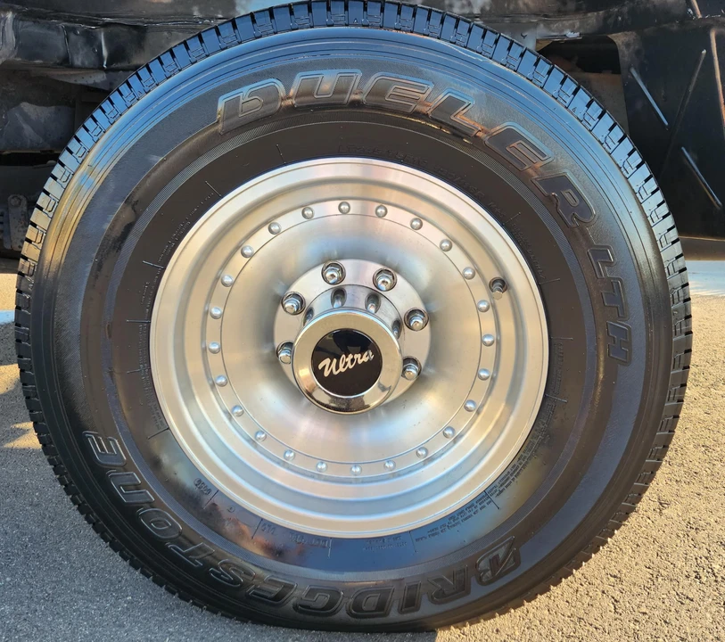 1995 Chevrolet Suburban 8th Gen - Image 18 of 31
