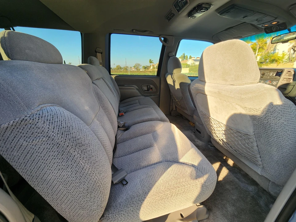 1995 Chevrolet Suburban 8th Gen - Image 31 of 31