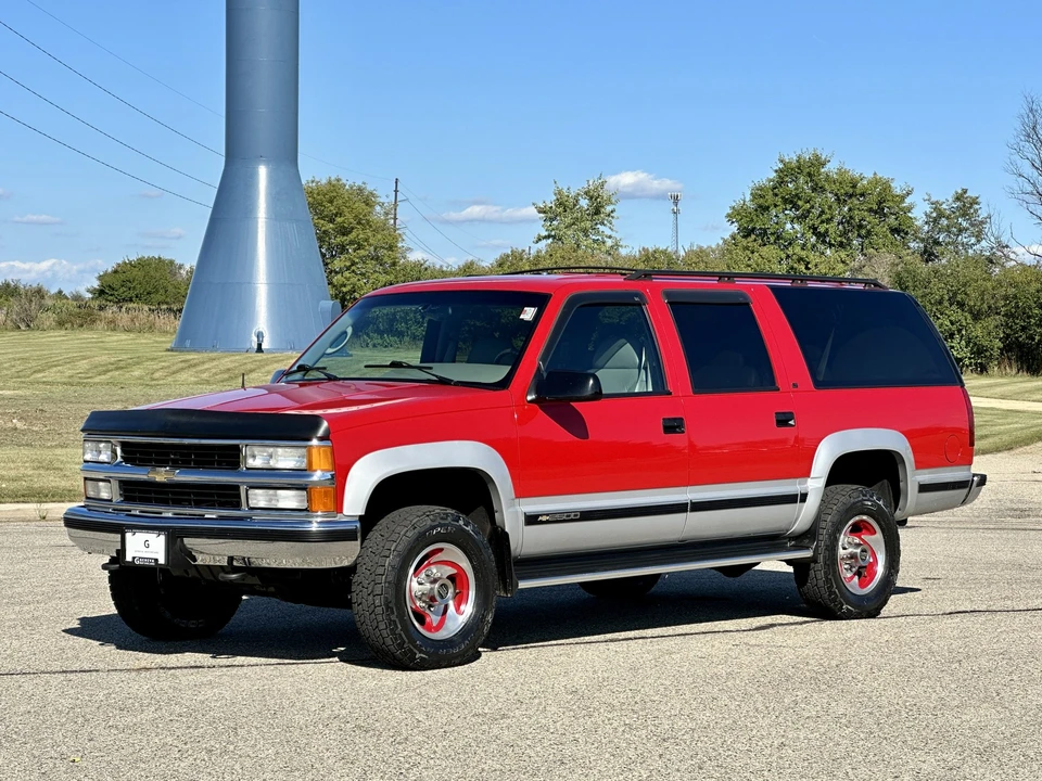 1995 Chevrolet Suburban 8th Gen - Image 7 of 31