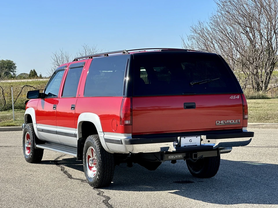 1995 Chevrolet Suburban 8th Gen - Image 10 of 31