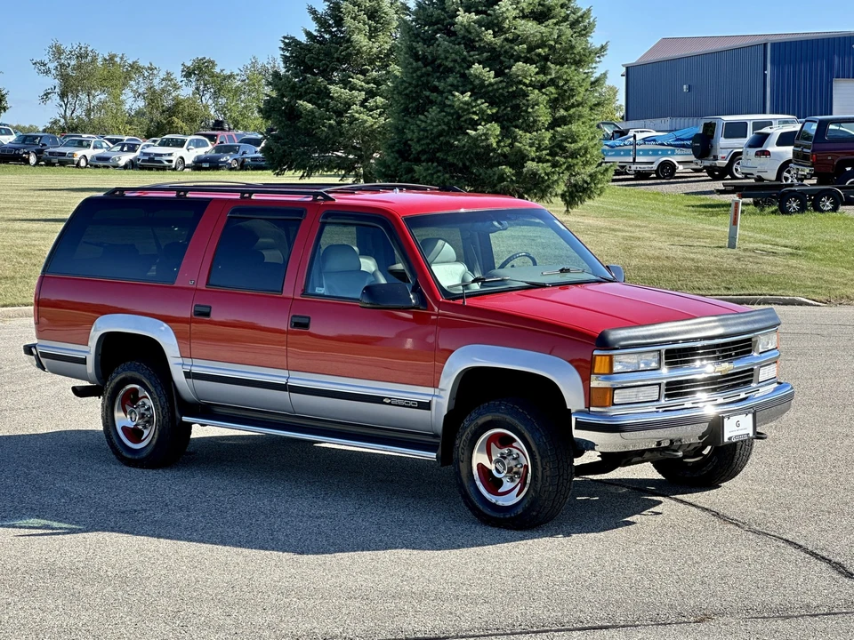1995 Chevrolet Suburban 8th Gen - Image 14 of 31