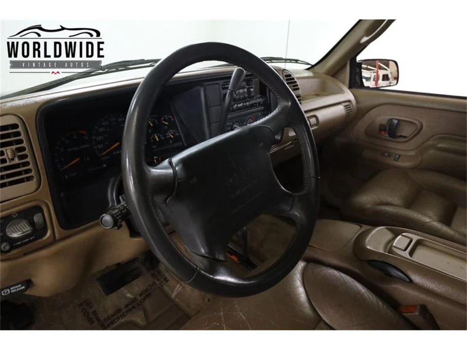 1995 Chevrolet Tahoe 1st Gen - Image 29 of 31