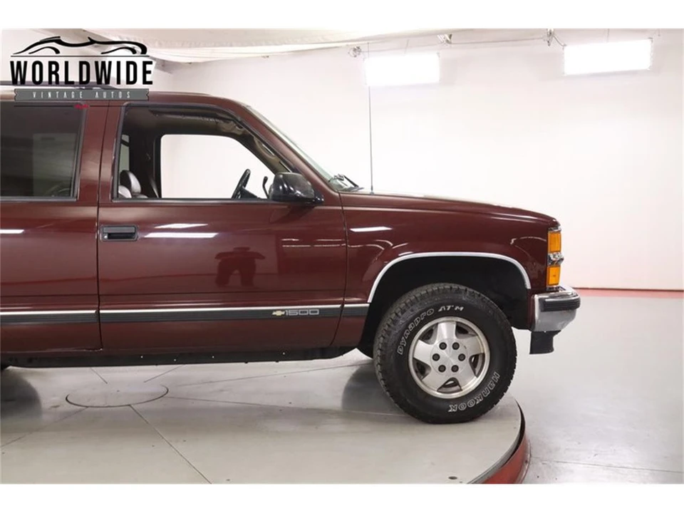 1995 Chevrolet Tahoe 1st Gen - Image 8 of 31