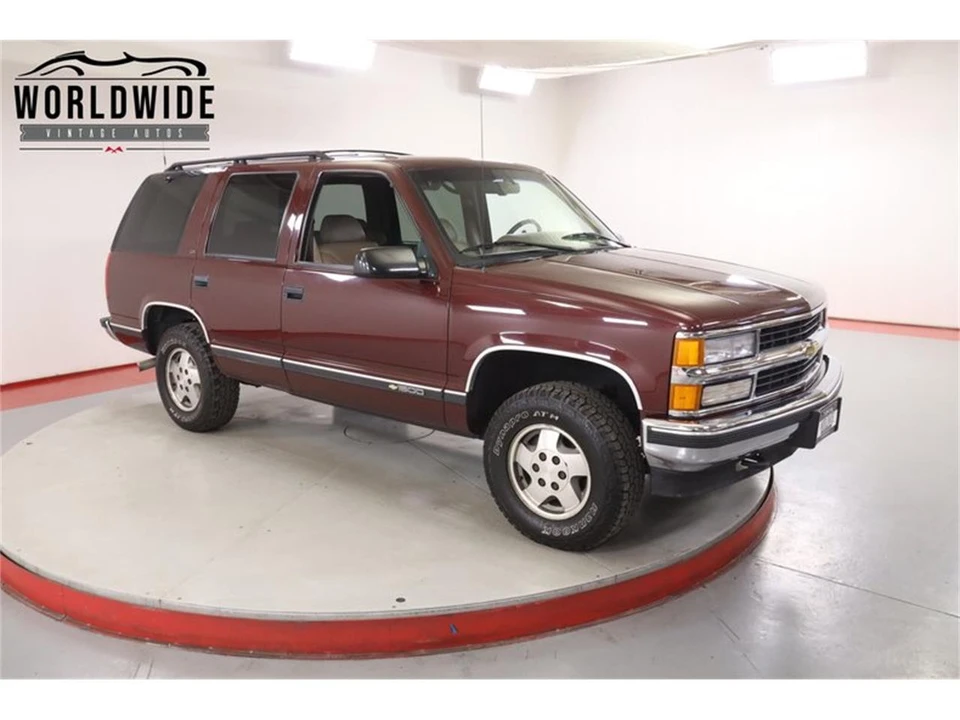 1995 Chevrolet Tahoe 1st Gen - Image 2 of 31