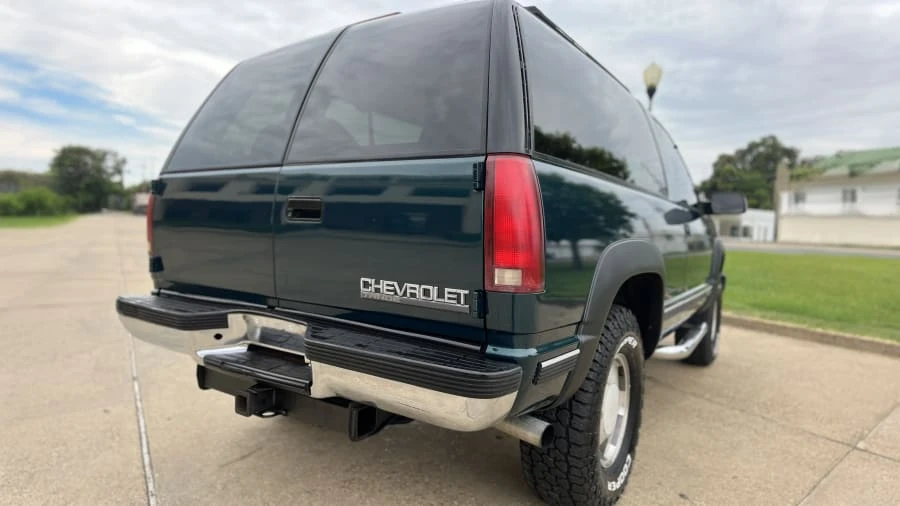 1995 Chevrolet Tahoe 1st Gen - Image 3 of 13